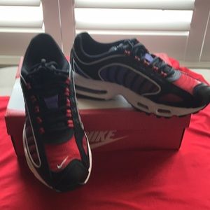 Nike Tailwind running shoes women’s 8 great shape